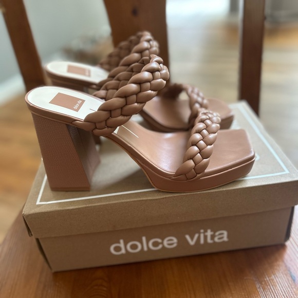Never worn! DOLCE VITA ASHBY SANDAL in CARAMEL STELLA size 10 - Picture 3 of 6